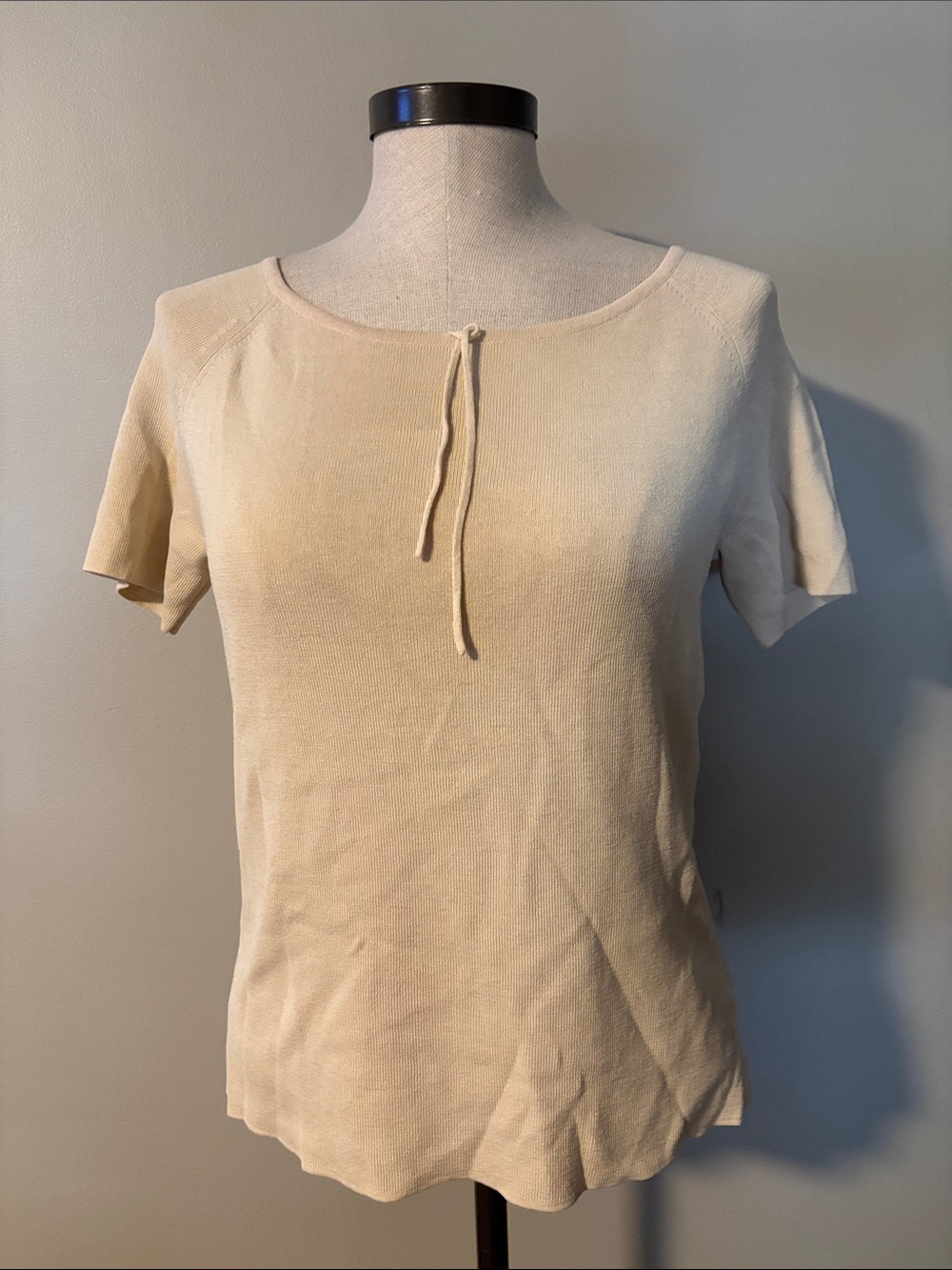Jones New York Short Sleeve Cream Tie-Neck Knit Top